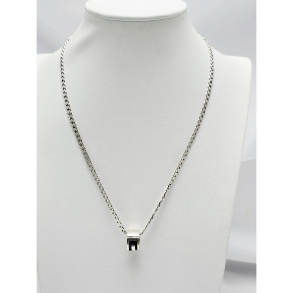 Gucci G Cut Out Round Circle Sterling Silver Charm Pendant Curb Chain Necklace - Picture 4 of 16